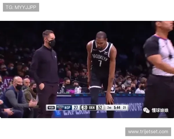 小卡主动要求下场膝盖遭科林斯重击引发关注