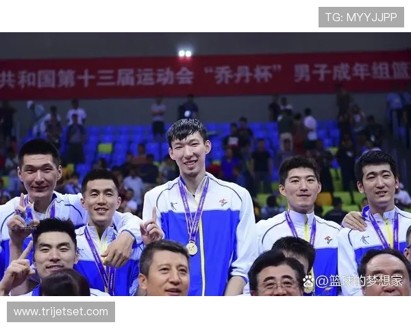 全运会小组赛周琦领衔四川男篮轻松战胜河南队取得胜利